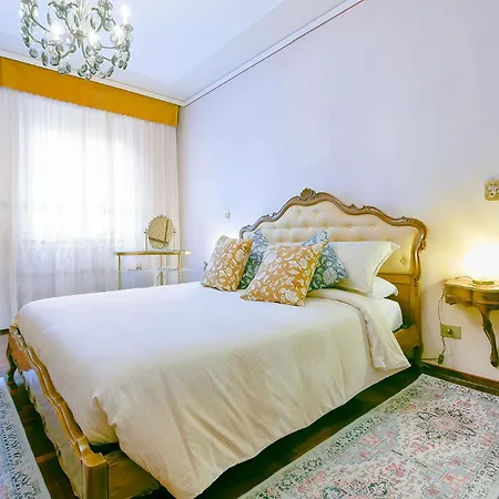 Queen Gabrielle * Venedig